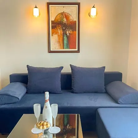 Bed & Breakfast Living 4*