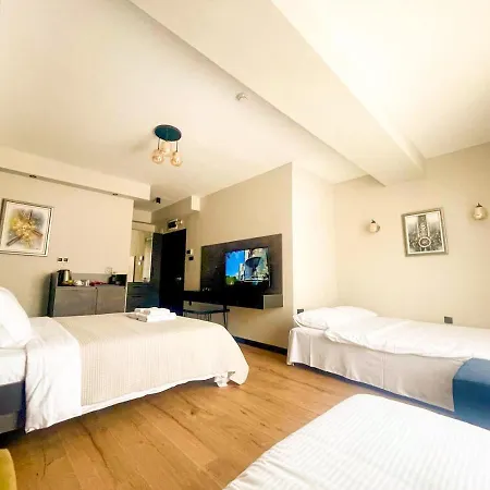 Living فندق مبيت وإفطار 4*