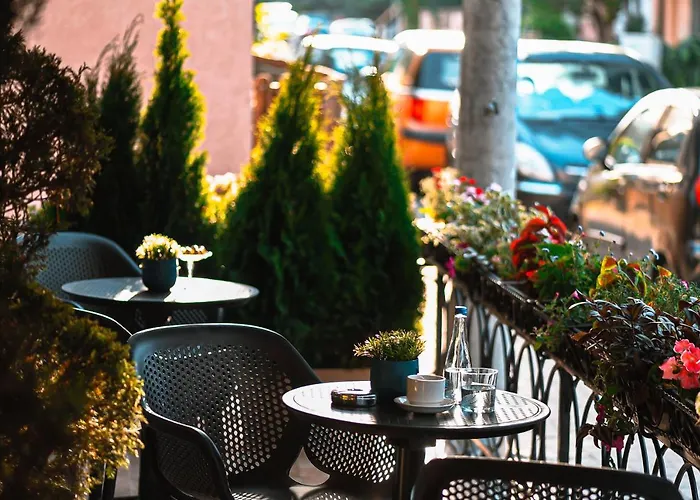 Living Bed & Breakfast 4*