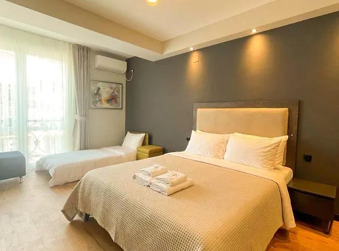 Bed & Breakfast Living