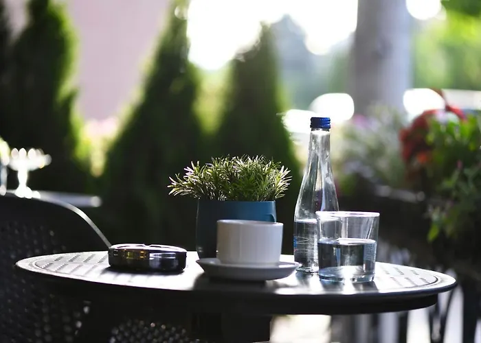 Bed & Breakfast Living