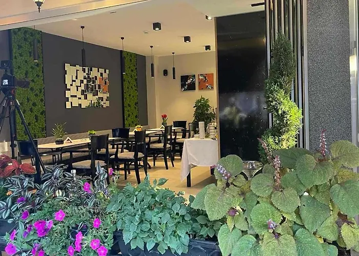 Bed & Breakfast Living